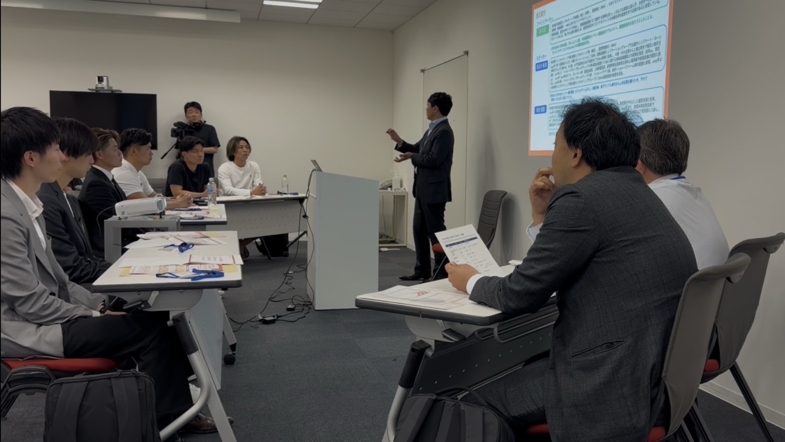 「若手創業経営者の会」トークセッションの様子